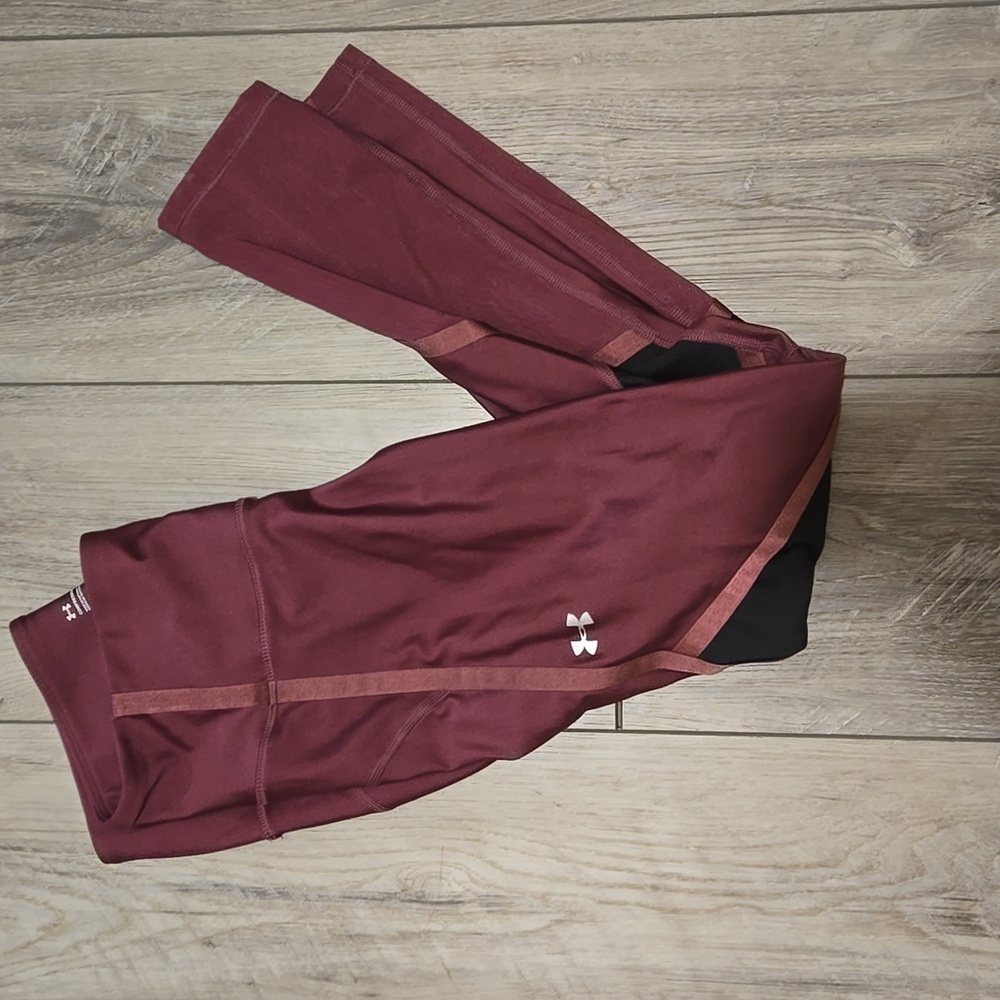 UA leggings with mesh detail
